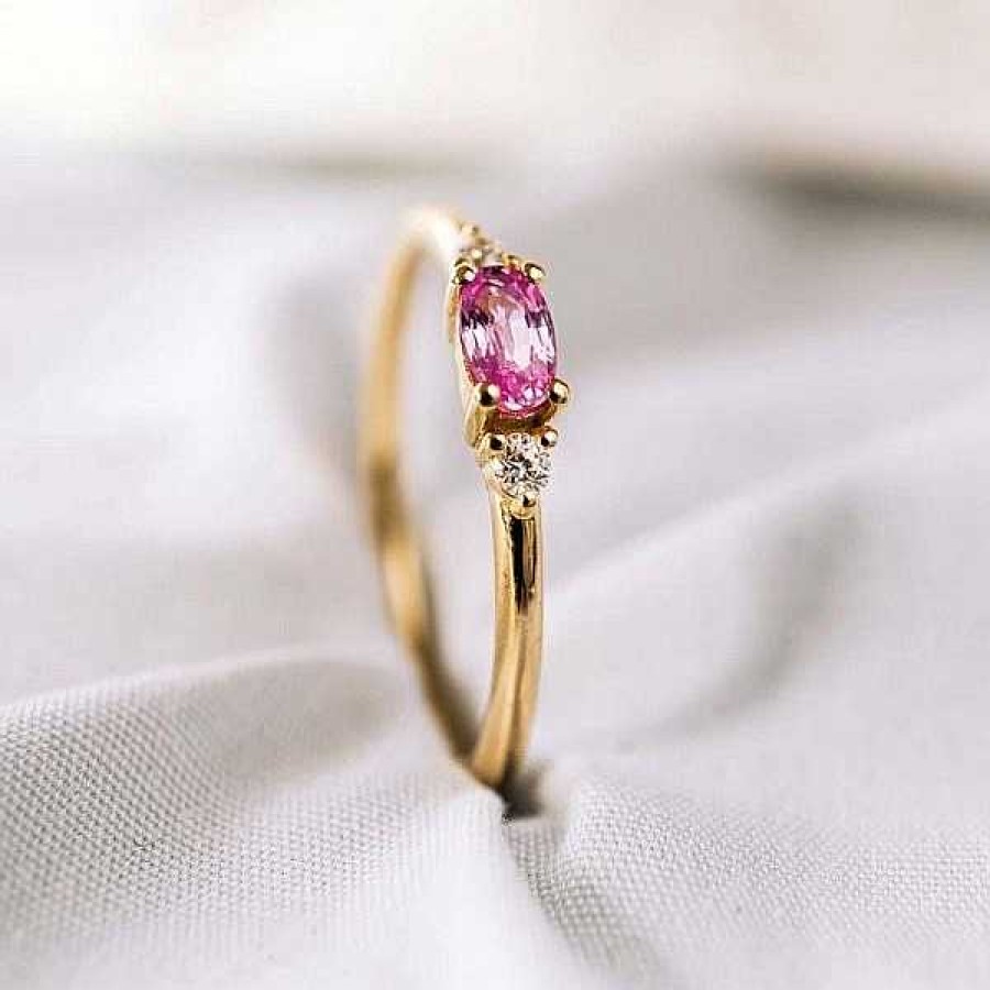 Ringe Nuran | Petit Oval - Ring Mit Ovalem Rosa Saphir Aus 14-Kar Tigem Gold Mit Einem Gesamtgewicht Von 0,05Ct.