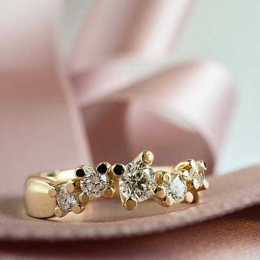 Ringe Nuran | Diamant Twist Ring Aus 14 Karat Gold Mit Diamanten